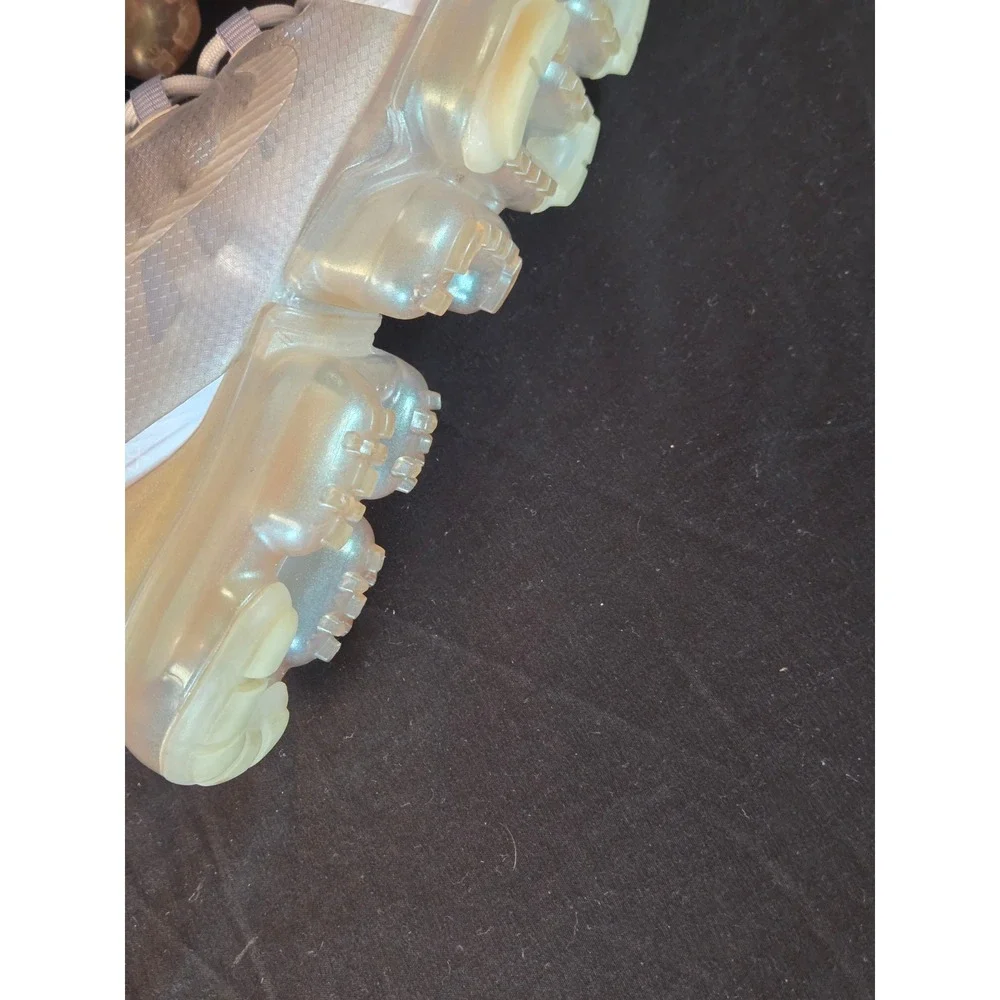 Nike Air‎ VaporMax 2019 GS Youth Sneakers Size 6Y Silver White